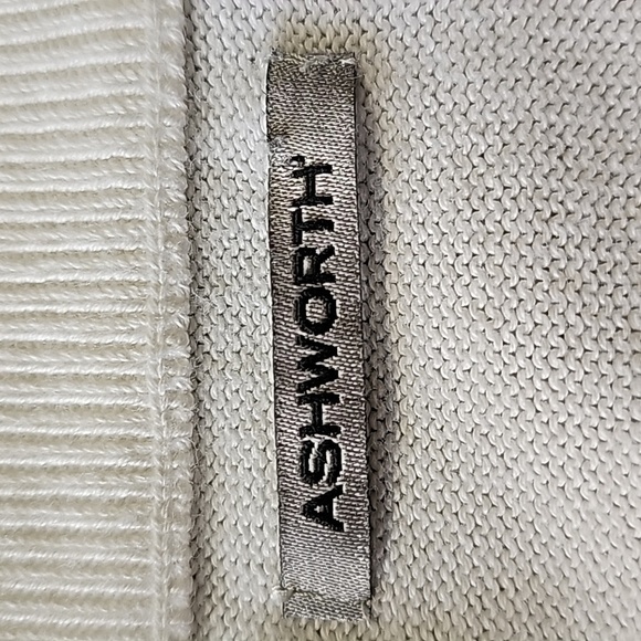 ASHWORTH WOMEN'S GOLF ARGYLE SWEATER. White, blue size small. - Picture 6 of 8